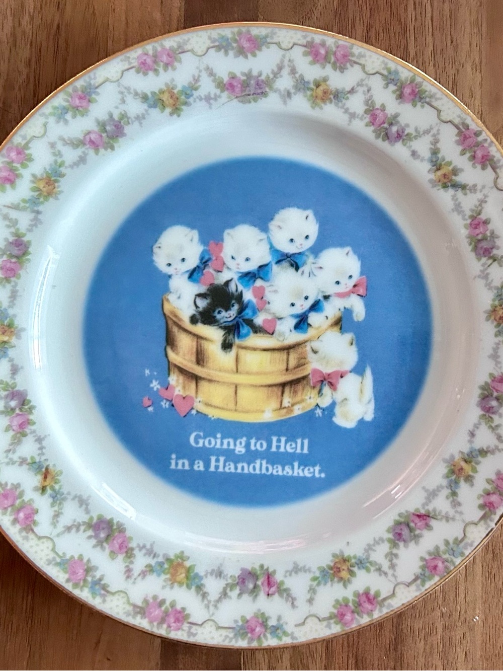 Novelty Decorative Plate - Blue Kittens "Going to Hell in a Handbasket"